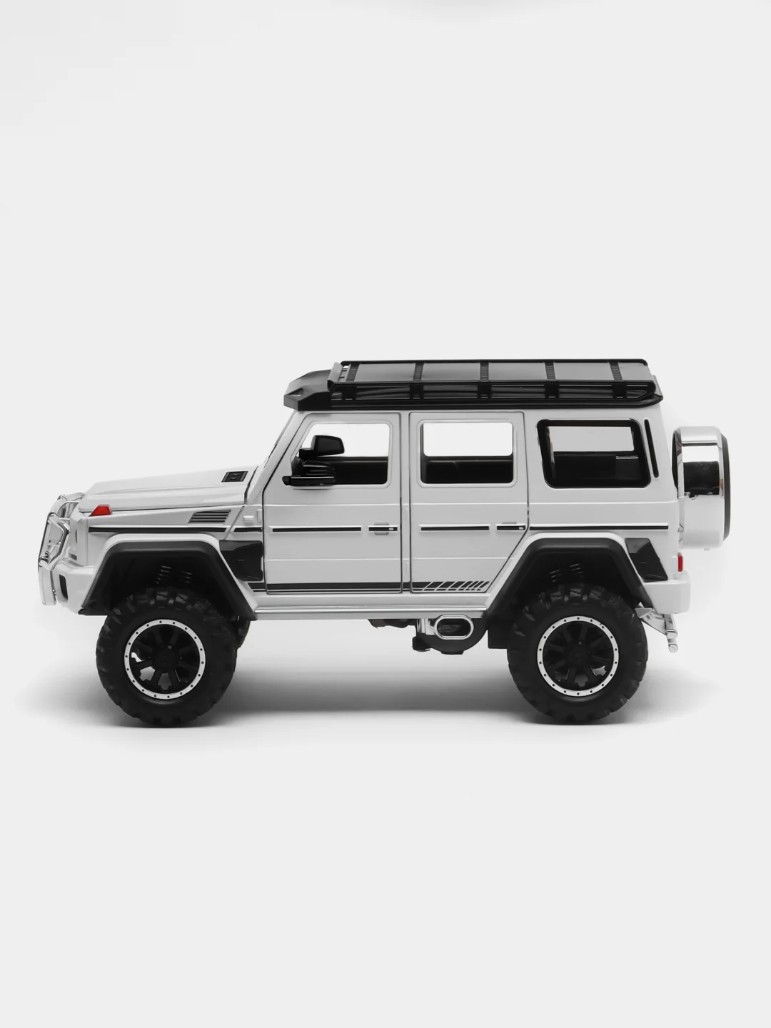 Белый металлическая машинка Mercedes-Benz Гелендваген с имитацией дыма, выхлопа