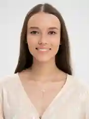 Украшение на шею в виде цветущей вишни