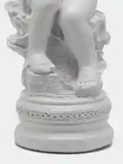 Кремовый статуэтки