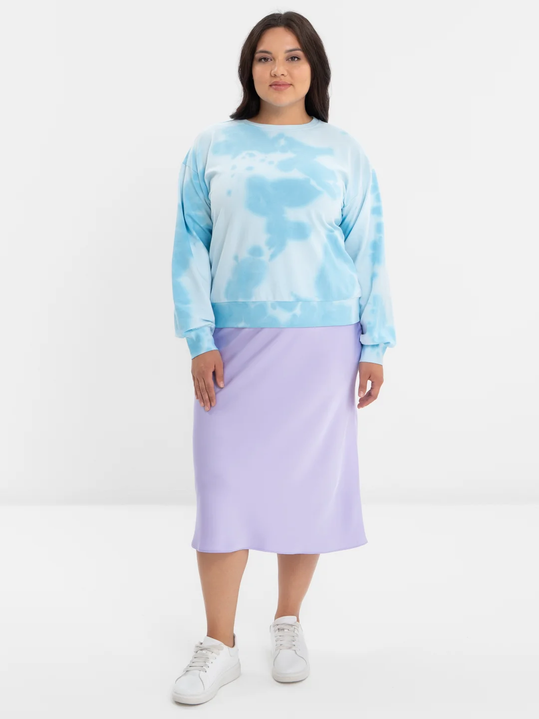 Небесно-голубой свитшот женский Casual Collection