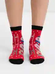 Алый носки новогодние