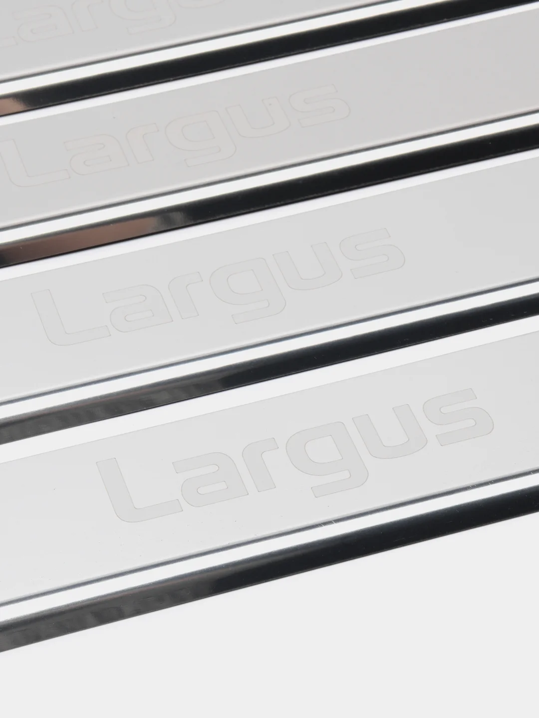 Накладки на пороги AutoMax для Lada Largus 2012-2021 2021-н.в., 4 шт., AMLALAR01