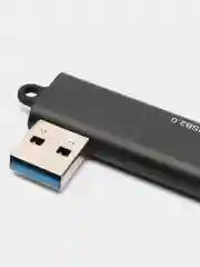 Черный usb-хаб на 4 порта, с входом USB / Type-C