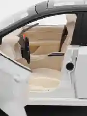 Белый металлическая машинка Che Zhi 1:24 Toyota Camry Sport CZ130A, инерционная, свет, звук