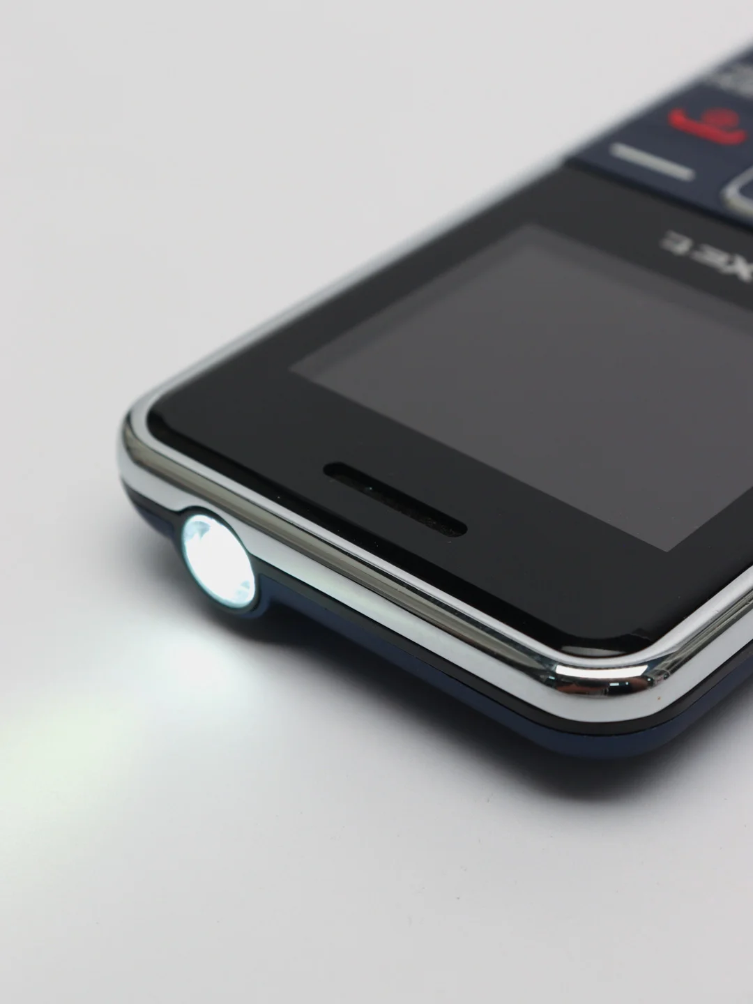 Синий телефон teXet TM-B319