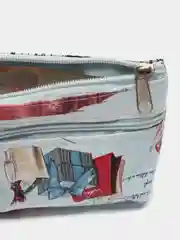 Голубой кошелек на молнии