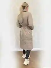 Бежевый меланж куртка осенняя, стёганая с поясом, плащ