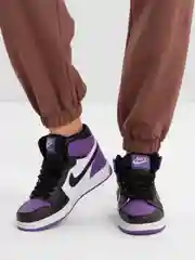 Фиолетовый кроссовки высокие, баскетбольные