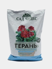 Герань питательный грунт, земля для пеларгоний, кливий, плющей, фатсий, цикломенов