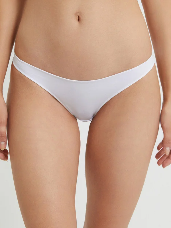 Белый трусы женские Infinity Lingerie базовые, классические, с необработанным срезом