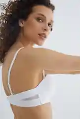 Белый бюстгальтер женский Infinity Lingerie с формованными чашками на каркасах