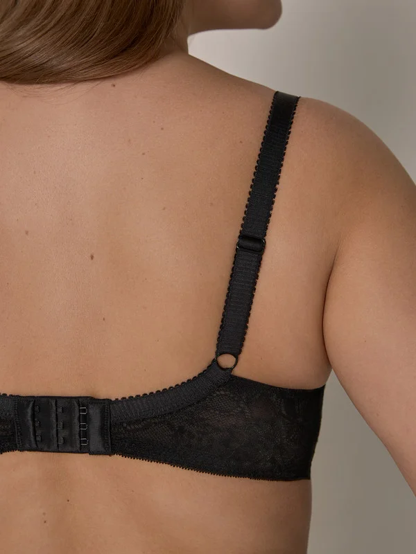 Черный бюстгальтер женский Infinity Lingerie T-shirt, с формованными чашками
