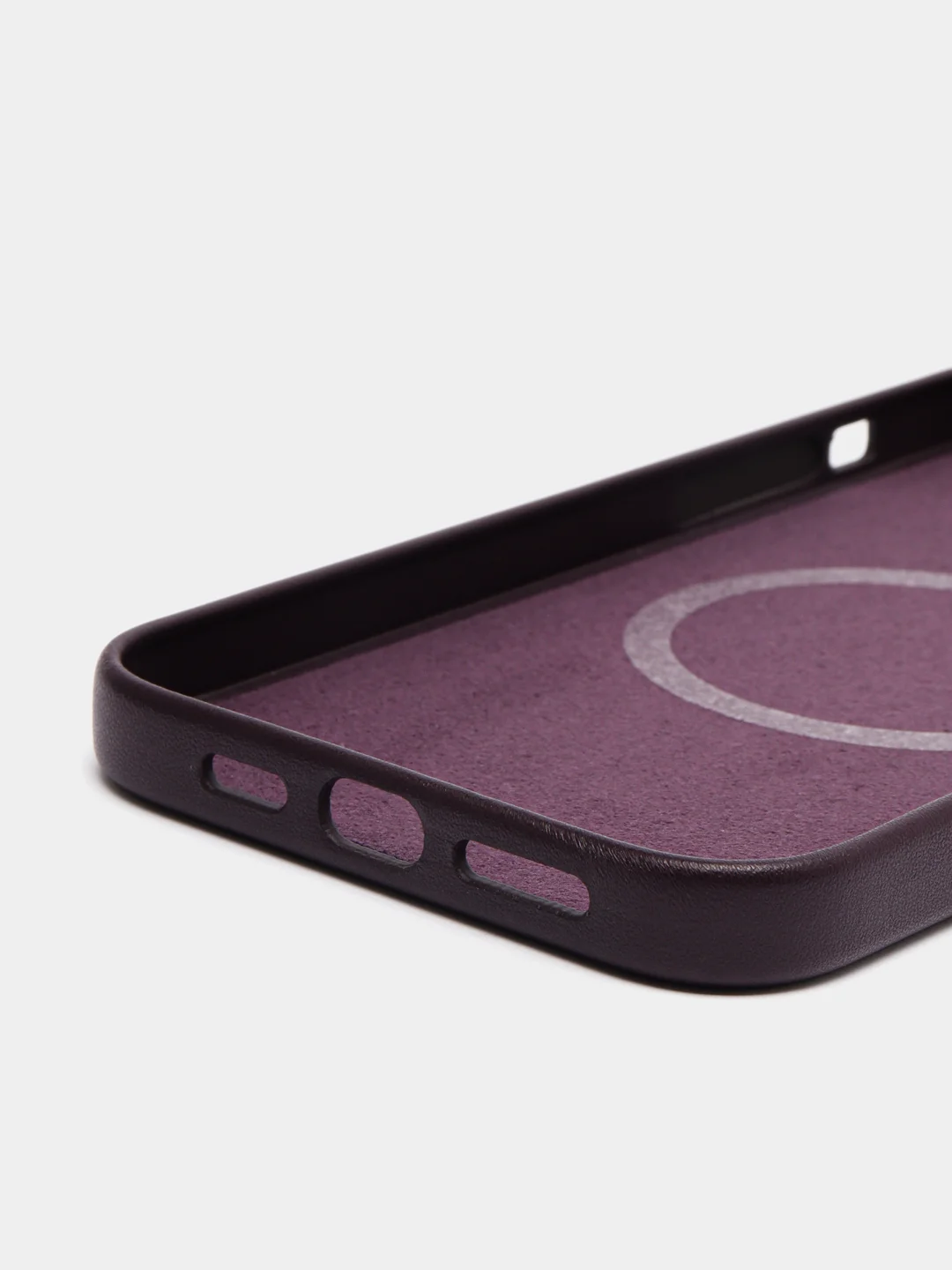 Бордовый чехол MagSafe для iPhone 13 Pro Max кожаный BROSCORP с защитой камер, микрофиброй, экокожа