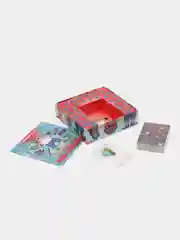Игра настольная. А у моего бати руки-бензопилы