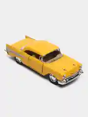 Желтый металлическая машинка 1957 Chevrolet Bel Air KT5313D