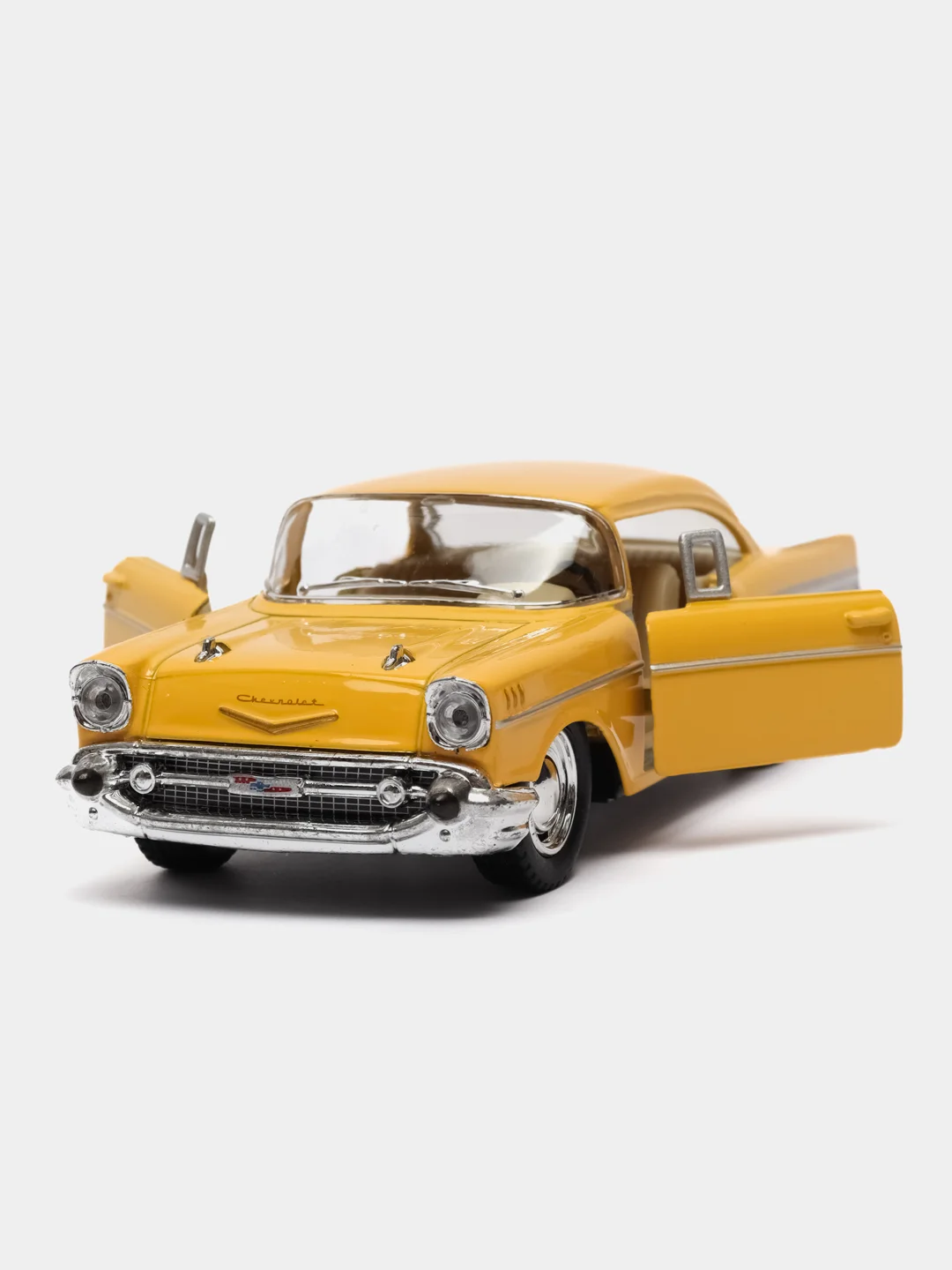 Желтый металлическая машинка 1957 Chevrolet Bel Air KT5313D
