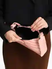 Розовый сумка багет на плечо, экокожа