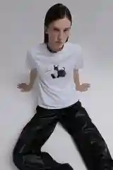 Белый футболка женская INCITY прямая, с принтом