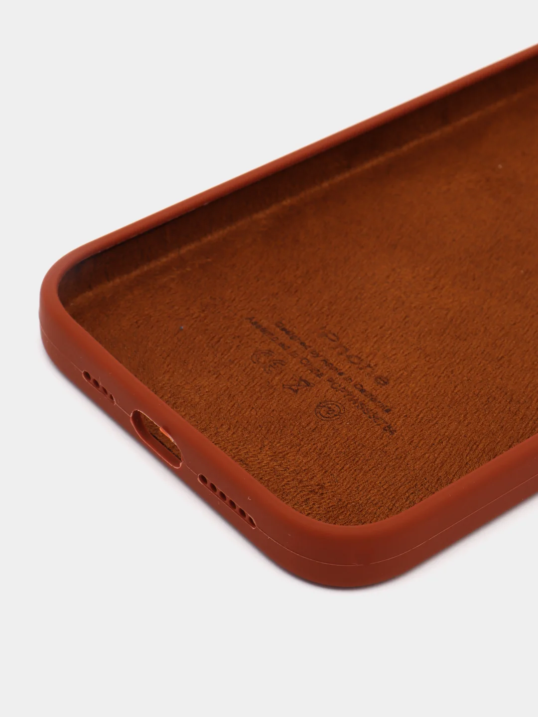 Коричневый чехол Silicone Case для iPhone 14, 14 Plus, 14 Pro, 14 Pro Max, с закрытым низом