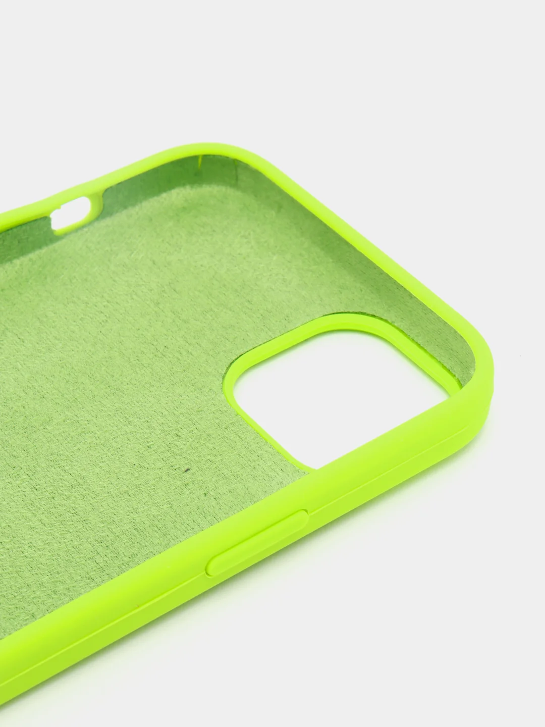 Салатовый чехол Silicone Case для iPhone 14, 14 Plus, 14 Pro, 14 Pro Max, с закрытым низом