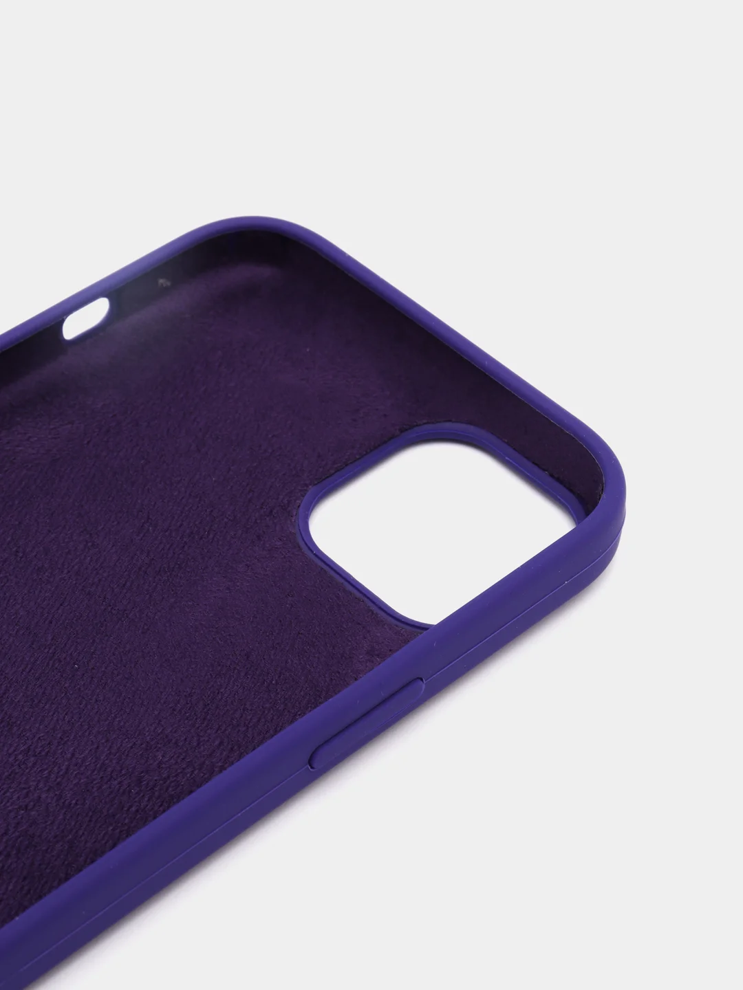 Фиолетовый чехол Silicone Case для iPhone 14, 14 Plus, 14 Pro, 14 Pro Max, с закрытым низом
