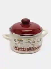 Глубокая кастрюля с металлической крышкой
