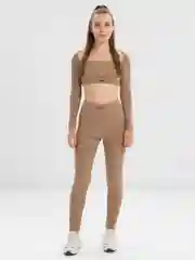 Бежевый костюм спортивный