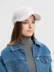 Белый меховая кепка, утепленная бейсболка
