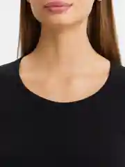 Черный лонгслив женский
