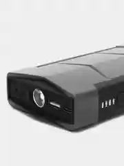 Серый автомобильное пусковое зарядное устройство Jump Starter