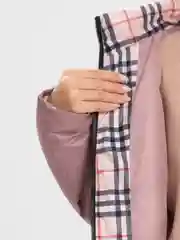 Коралловый куртка осенняя