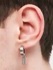 Серебряный сережка из стали с подвеской "Лезвие"
