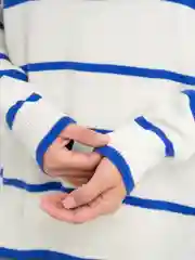 Синий свитер женский, в полоску