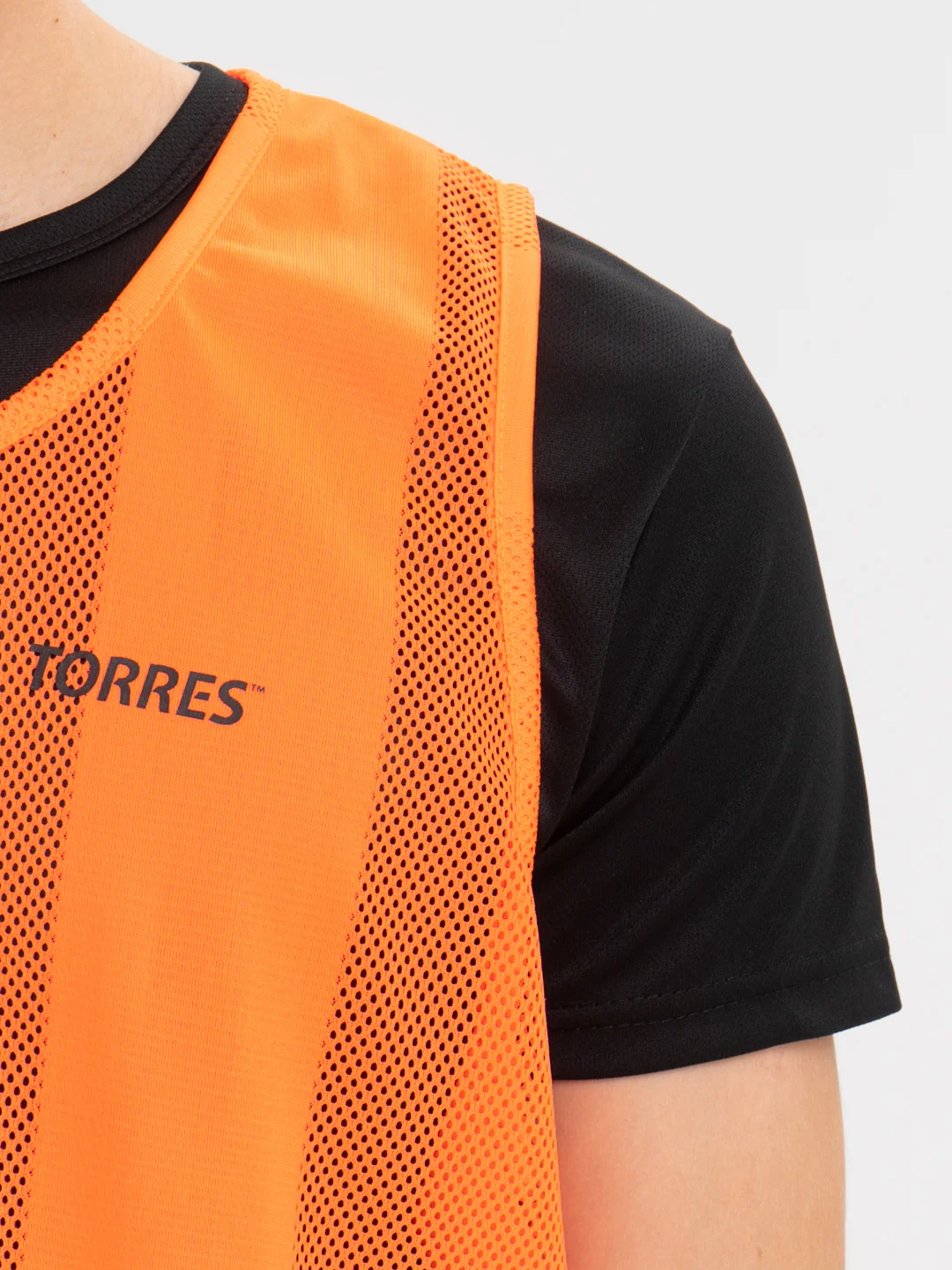 Оранжевый манишка спортивная Torres