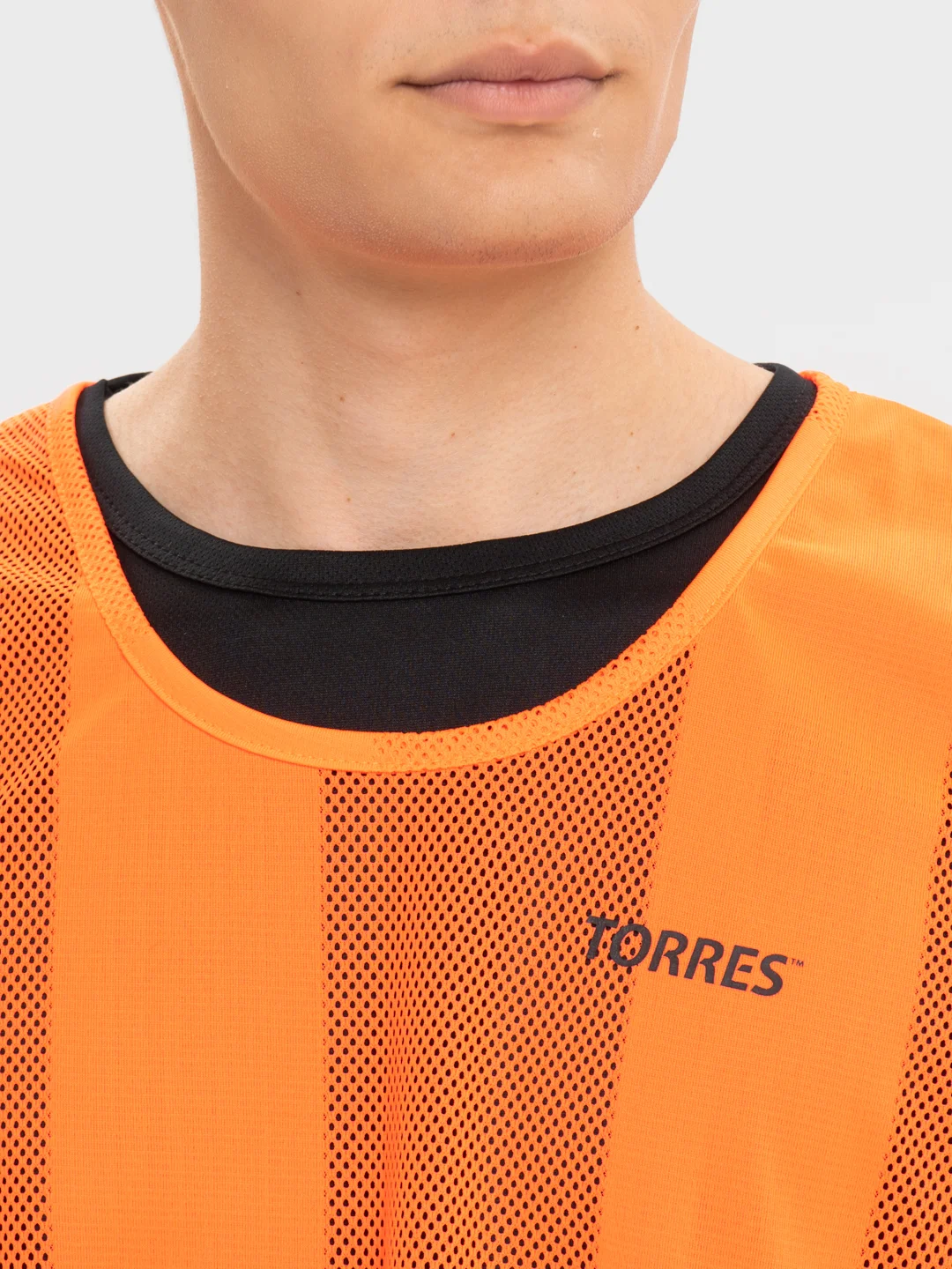 Оранжевый манишка спортивная Torres