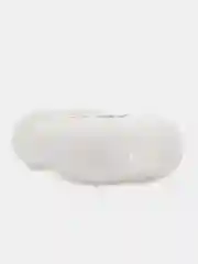 Белый чехол для беспроводных наушников Apple AirPods 1/2
