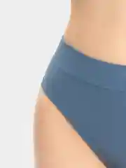 Зеленый стринги бесшовные