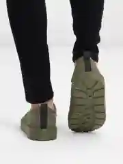 Зелёный хаки дутики женские, укороченные, демисезонные