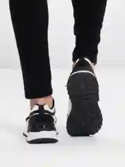 Черный кроссовки женские, спортивные