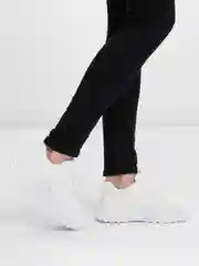 Белый кроссовки женские, спортивные