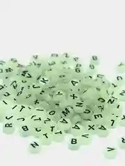 Бусины с буквами светящиеся в темноте, буквы, сердечки, смайлики
