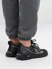Черный кроссовки мужские