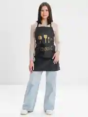 Черный фартук кухонный