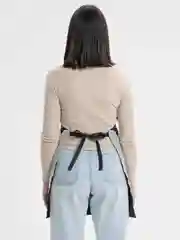 Черный фартук кухонный