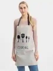 Бежевый фартук кухонный