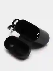 Черный чехол силиконовый защитный для Apple AirpPods 1 / 2 / 3 / Pro / Pro2, с карабином