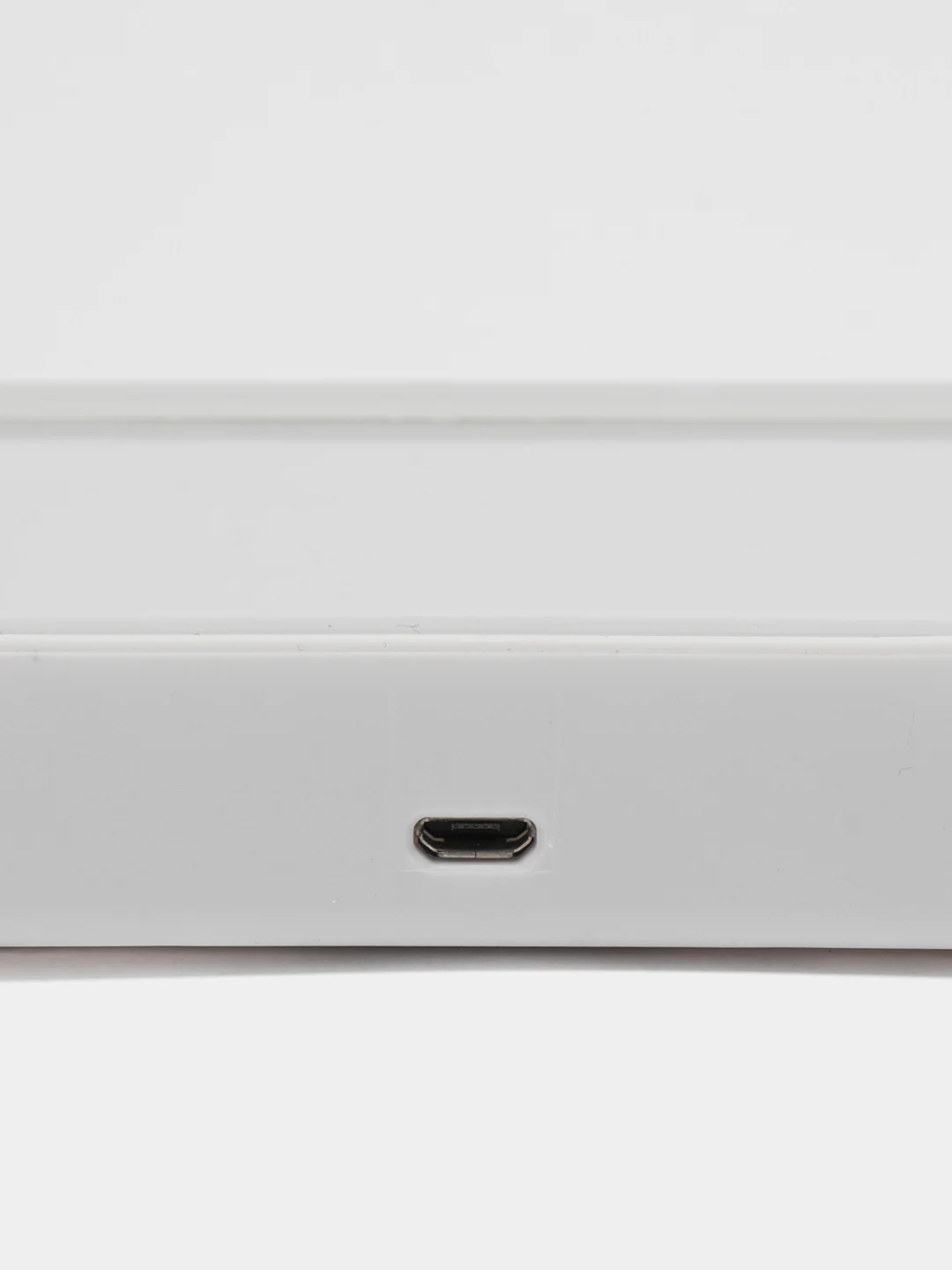 Белый зеркало настольное косметическое сенсорное с подсветкой и USB зарядкой