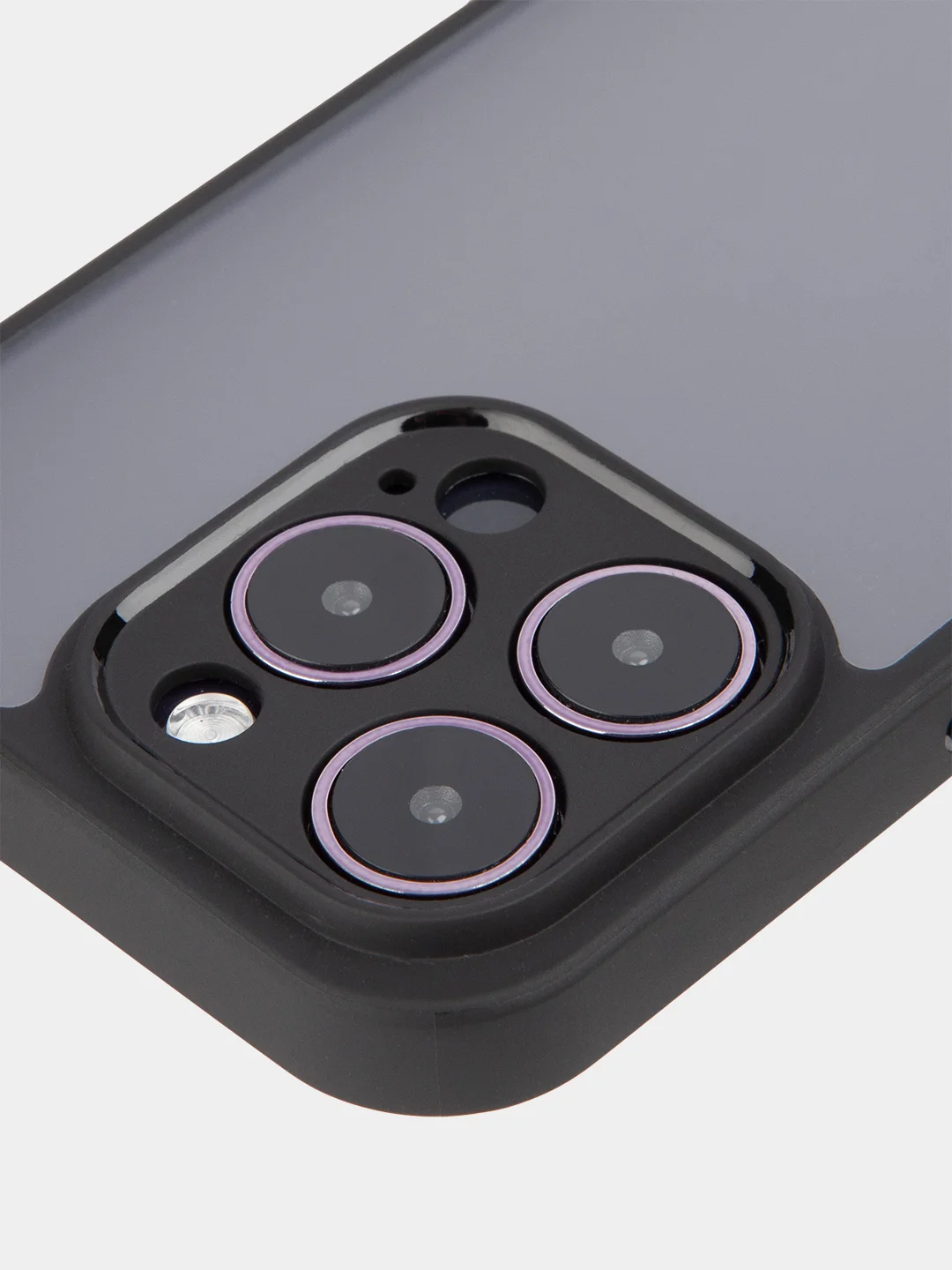 Белый чехол для Apple iPhone 14/14 Pro/14 Pro Max пластиковый BROSCORP с силиконовой защитой
