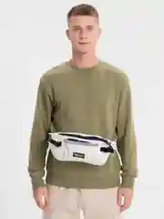 Белый сумка через плечо.