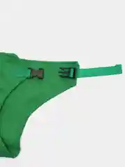 Зеленый держатель ребенка на стуле